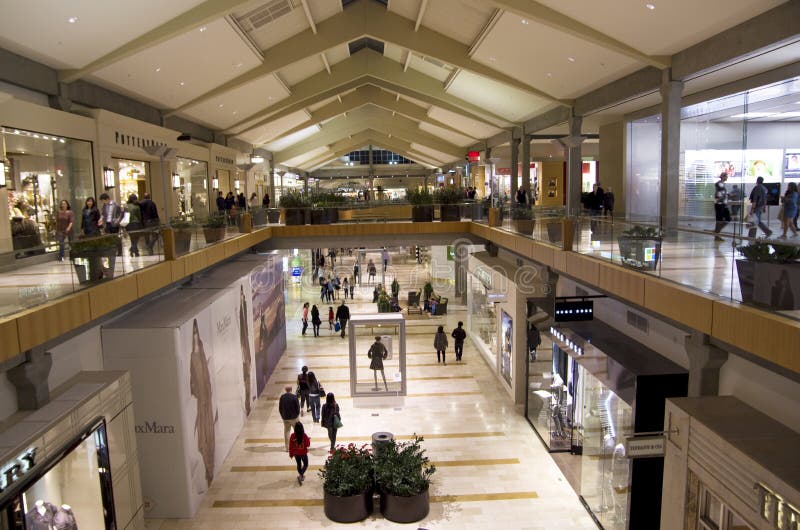 bellevue square mall christmas