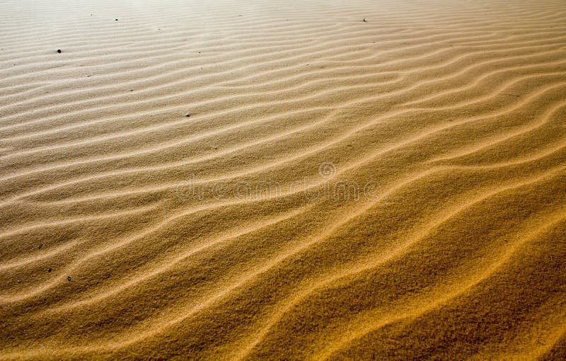 Bellezza del deserto del paesaggio, duna di sabbia rossa Mui Ne nel Vietnam fotografia stock libera da diritti Bellezza del deserto del paesaggio, duna di sabbia rossa Mui Ne nel Vietnam fotografia stock libera da diritti