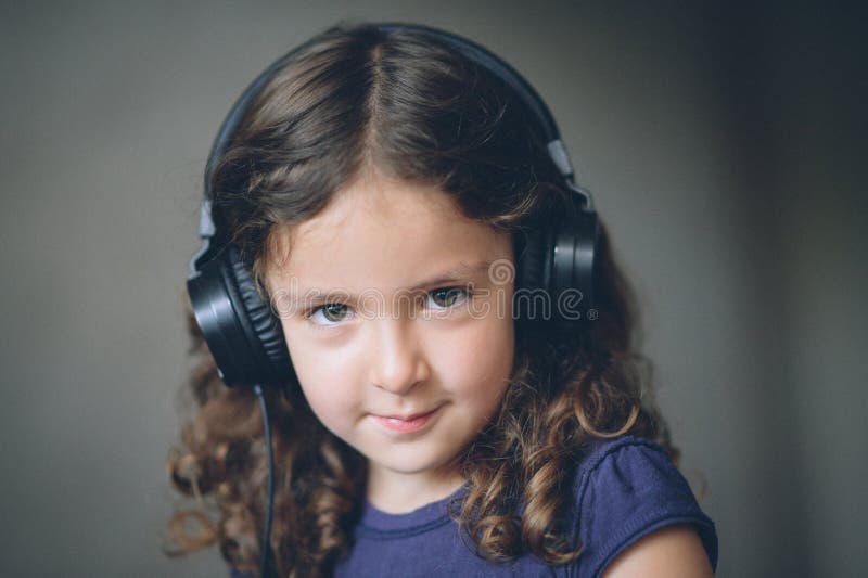BELLISSIMA RAGAZZA CALDA E TRAVOLGENTE BELLISSIMA RAGAZZA CALDA E TRAVOLGENTE