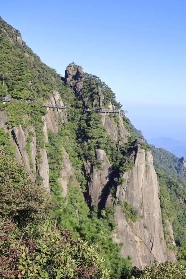 Bello paesaggio della montagna sanqingshan, adobe rgb immagine stock libera da diritti Bello paesaggio della montagna sanqingshan, adobe rgb immagine stock libera da diritti