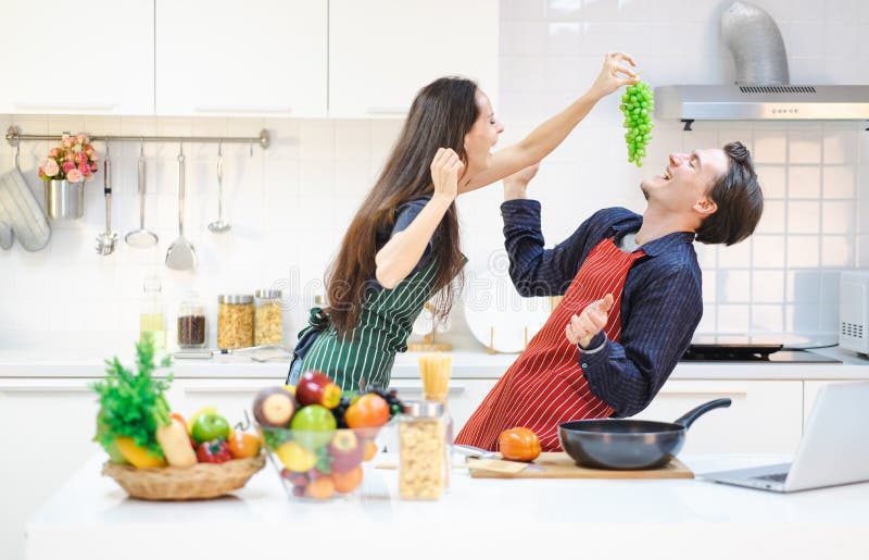 Cozinhando e Brincando 