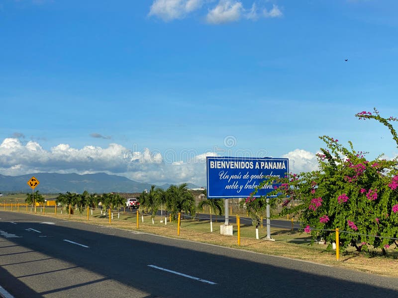 Placa de Jardim: Bem-vindo, Welcome, Bienvenido