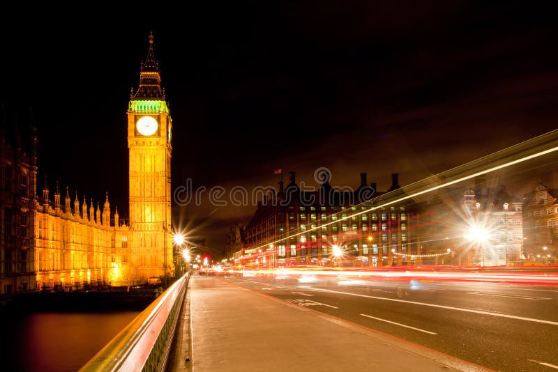 Big Ben a partir da Ponte de Westminster imagens de stock royalty free