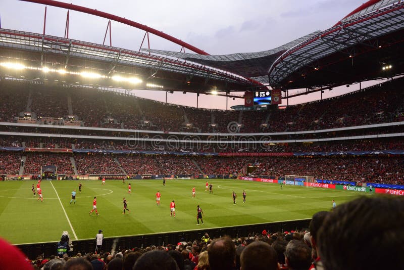 Jogadores De Futebol Do Inglês Liverpool Fotografia Editorial - Imagem de  liga, final: 117597307