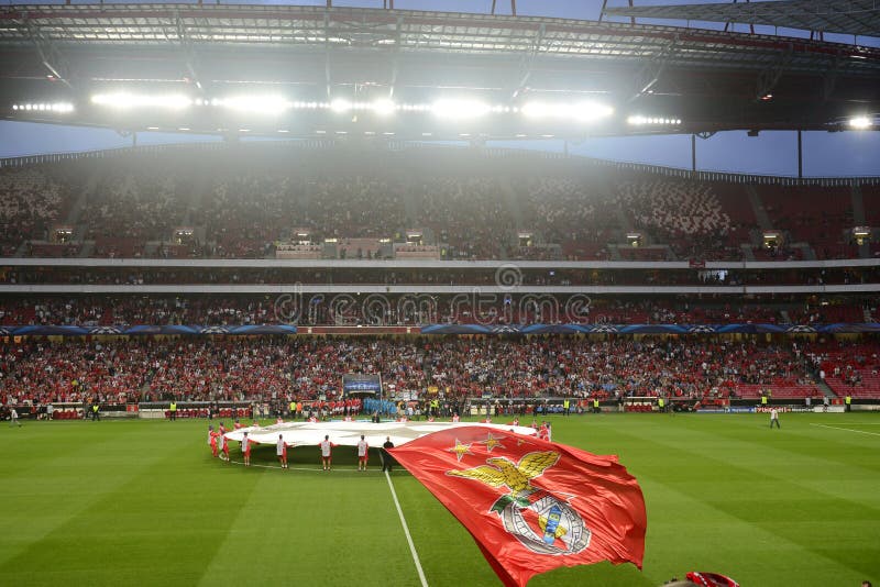 Benfica Flag, Soccer Stadium, Football Arena, Champions League Teams and Crowd Fans, Night Scene stock images Benfica Flag, Soccer Stadium, Football Arena, Champions League Teams and Crowd Fans, Night Scene stock images