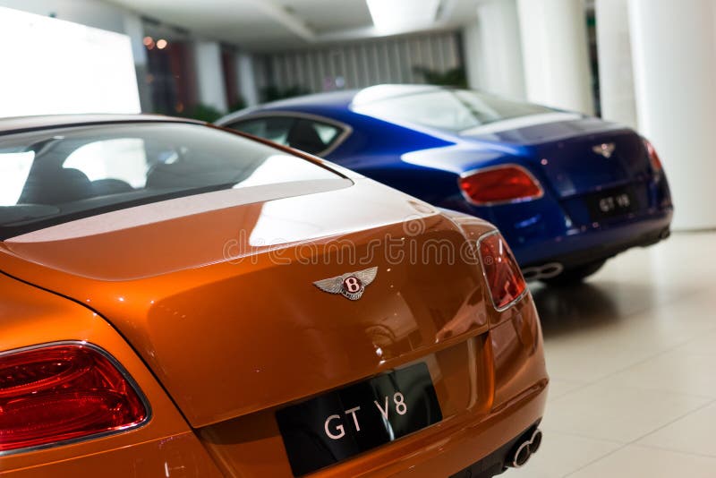 Bentley-auto's voor verkoop royalty-vrije stock foto Bentley-auto's voor verkoop royalty-vrije stock foto