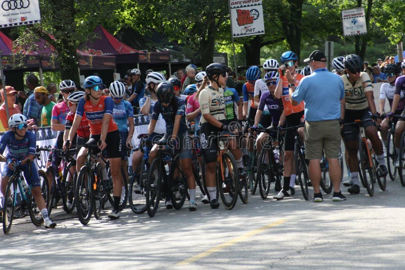 Highland Productions LLC, Highland Productions Media, Darren Dwayne Frazier, Benton Park Classic 2022, USA Cycling, Cycling News Feed, Cycling Weekly, Gateway Cup 2022, Labor Day weekend, US Press Agency, German Daily News, Bommarito Audi West County, St. Louis Spokes LLC, Big Shark's Bicycle Shop, Big Shark's Bicycle Company, Cycling, Bicycle Race, St. Louis, Missouri, USA, Benton Park, Womens CAT 1-2, NCAA, Unity American Criterium Cup 2022, American Criterium Cup 2022, Unity. Highland Productions LLC, Highland Productions Media, Darren Dwayne Frazier, Benton Park Classic 2022, USA Cycling, Cycling News Feed, Cycling Weekly, Gateway Cup 2022, Labor Day weekend, US Press Agency, German Daily News, Bommarito Audi West County, St. Louis Spokes LLC, Big Shark's Bicycle Shop, Big Shark's Bicycle Company, Cycling, Bicycle Race, St. Louis, Missouri, USA, Benton Park, Womens CAT 1-2, NCAA, Unity American Criterium Cup 2022, American Criterium Cup 2022, Unity