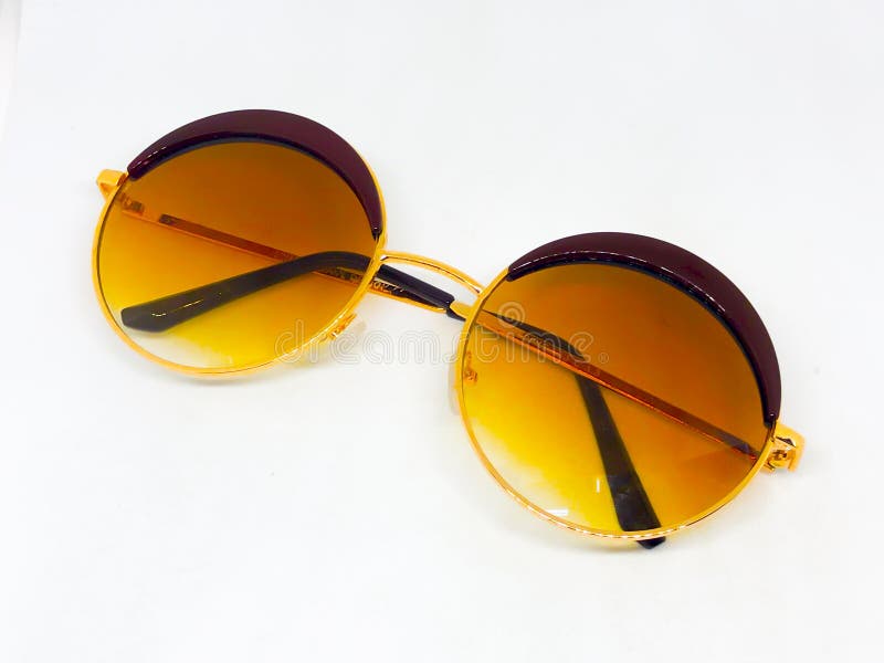 Beoordeling van zonnebrillen royalty-vrije stock foto's