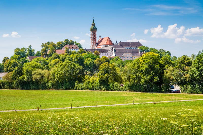 Beruhmte Andechs Abtei Im Sommer Distrikt Starnberg Oben Bayern Deutschland Stockbild Bild Von Pilgerreise Barock 172837541
