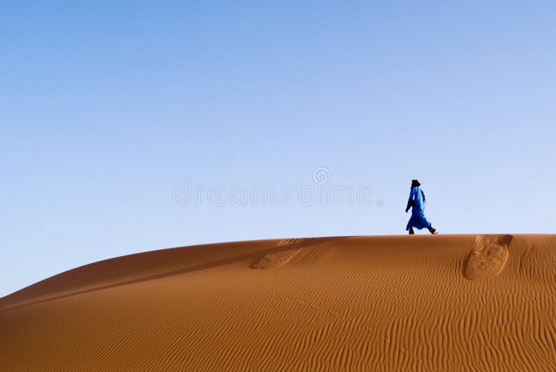 Berber z chodzeniem wydm