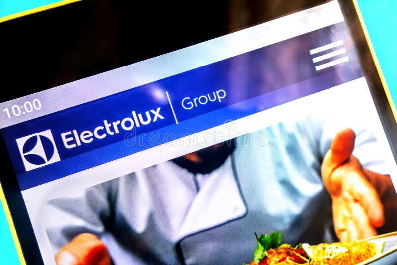 Berdyansk, Ucrânia - 3 de abril de 2019: Editorial ilustrativo, homepage do Web site do grupo de Electrolux Logotipo do grupo de fotos de stock royalty free Berdyansk, Ucrânia - 3 de abril de 2019: Editorial ilustrativo, homepage do Web site do grupo de Electrolux Logotipo do grupo de fotos de stock royalty free