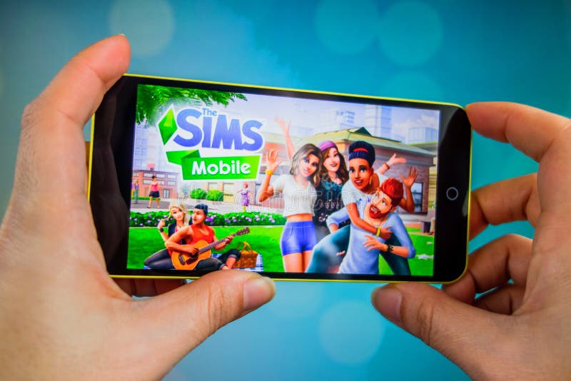 Ivanovsk, Russia - June 26, 2019: The Sims FreePlay app on the display of  smartphone or tablet Stock Photo - Alamy