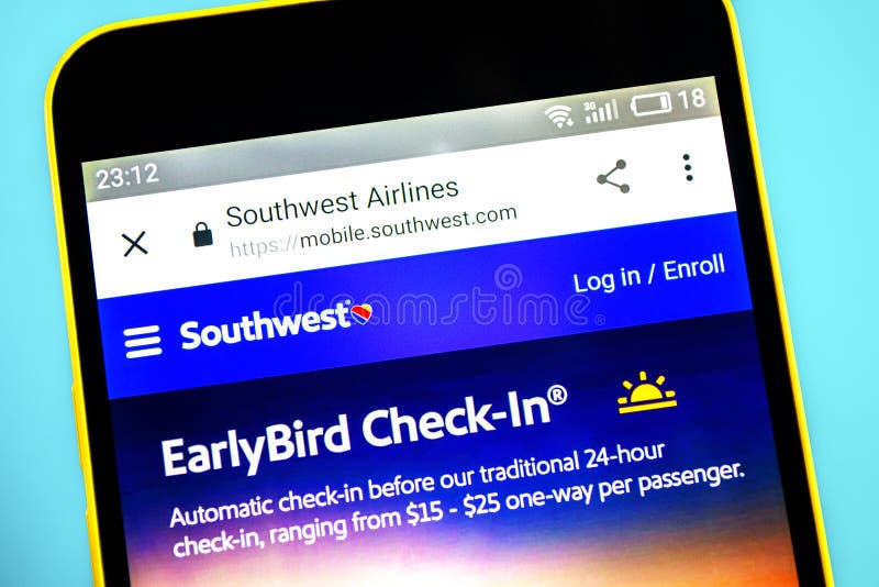 Berdyansk, Украина - 26-ое мая 2019: Домашняя страница вебсайта Southwest Airlines Логотип Southwest Airlines видимый на экране т стоковое фото Berdyansk, Украина - 26-ое мая 2019: Домашняя страница вебсайта Southwest Airlines Логотип Southwest Airlines видимый на экране т стоковое фото