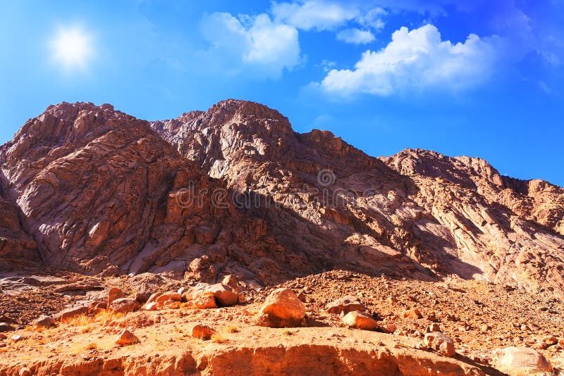 Berg Sinai Egypt stockbild. Bild von araber, düne, dromedary - 65833705