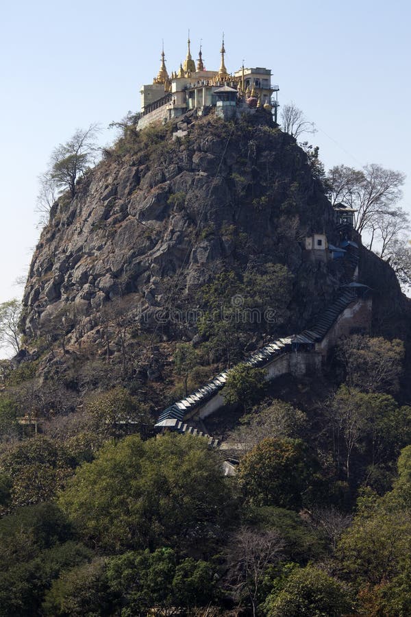 Berg Popa Temple - Myanmar