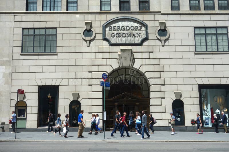 2,881 Bergdorf Goodman Store Stock Photos, High-Res Pictures, and Images -  Getty Images