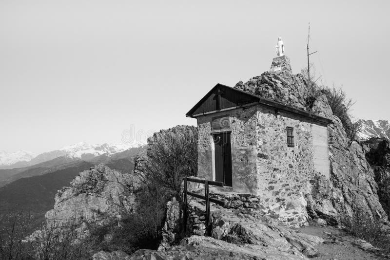 Bergkapell i val di susa piedmont Italien royaltyfri fotografi Bergkapell i val di susa piedmont Italien royaltyfri fotografi