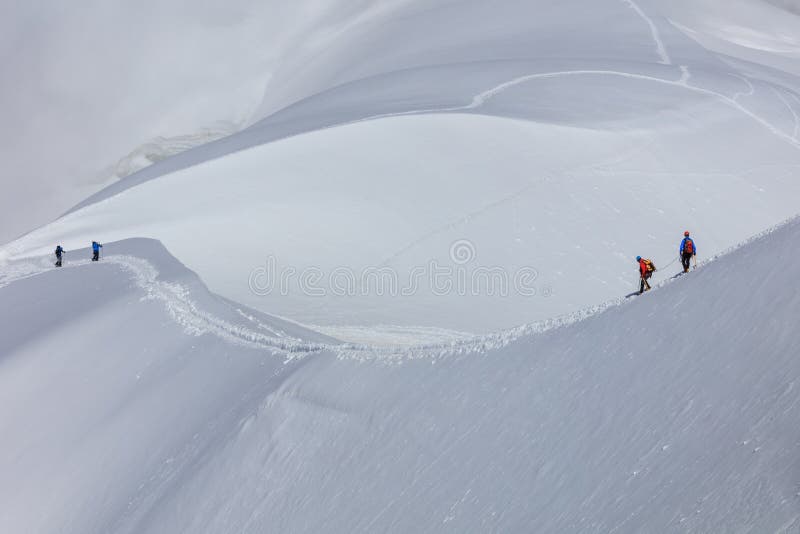 Bergsteiger auf dem Mont Blanc-Gebirgsmassiv, Frankreich stockfotos Bergsteiger auf dem Mont Blanc-Gebirgsmassiv, Frankreich stockfotos
