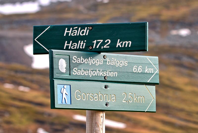 bergväg till royaltyfria bilder bergväg till royaltyfria bilder