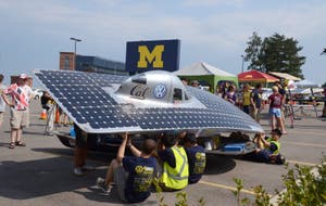 Berkeley Solarauto An Der Amerikanischen Solarherausforderung 