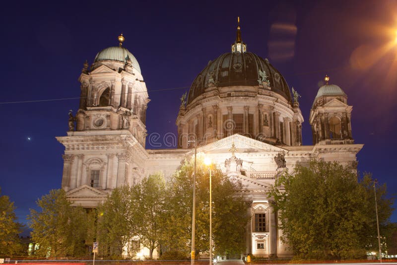 Berlin Cathedral eller BerlinerDom arkivbild Berlin Cathedral eller BerlinerDom arkivbild
