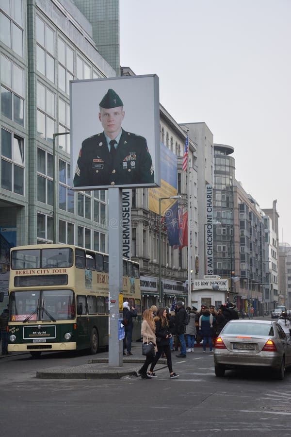 berlin charlie testpunkt arkivbilder berlin charlie testpunkt arkivbilder
