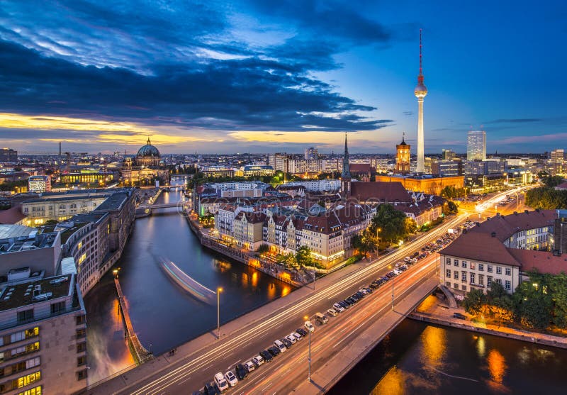 Berlino, Germania visto dall'alto il Fiume Sprea.