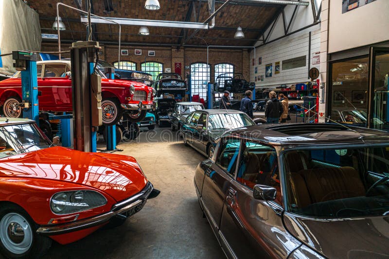 32th Berlin-Brandenburg Oldtimer Day. BERLIN - MAY 11, 2019: Workshop on repair and maintenance of French classic and sports cars. 32th Berlin-Brandenburg stock photo 32th Berlin-Brandenburg Oldtimer Day. BERLIN - MAY 11, 2019: Workshop on repair and maintenance of French classic and sports cars. 32th Berlin-Brandenburg stock photo