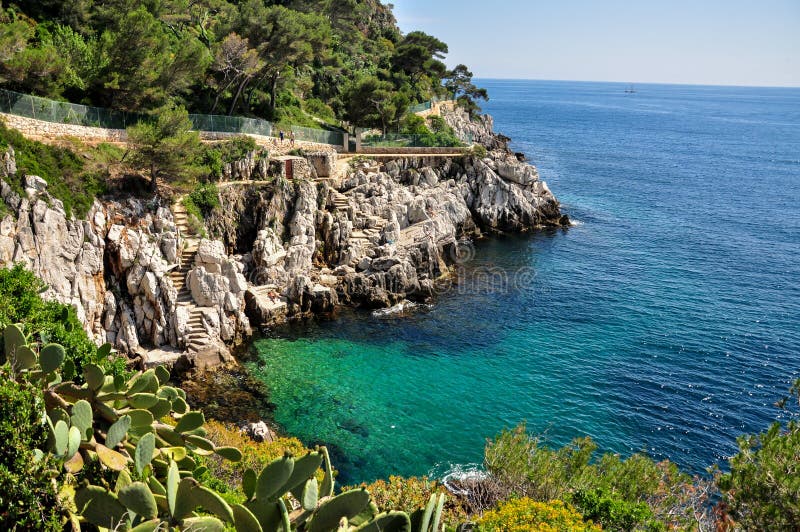Beroemde baai heilige-Jean-GLB-Ferrat in Franse Riviera De afdeling van Provence-Alpes-Côte D ‚Azur in zuidoostelijk Frankrijk Pr stock afbeelding Beroemde baai heilige-Jean-GLB-Ferrat in Franse Riviera De afdeling van Provence-Alpes-Côte D ‚Azur in zuidoostelijk Frankrijk Pr stock afbeelding