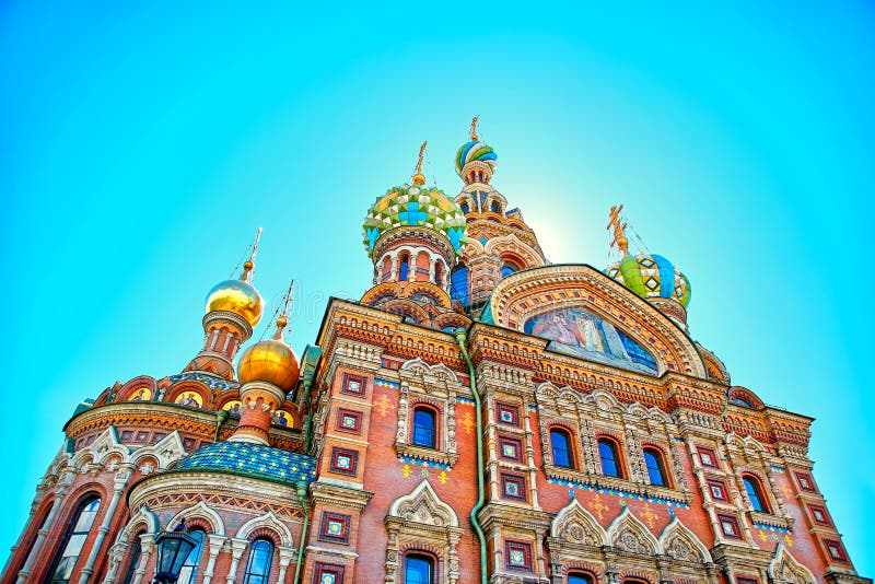 Beroemde kerk van de Verlosser op Gemorst Bloed in Heilige Petersburg stock foto Beroemde kerk van de Verlosser op Gemorst Bloed in Heilige Petersburg stock foto