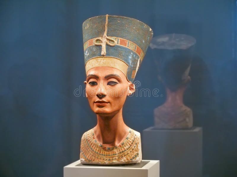 Berühmter Fehlschlag der Königin Nefertiti lizenzfreie stockbilder Berühmter Fehlschlag der Königin Nefertiti lizenzfreie stockbilder