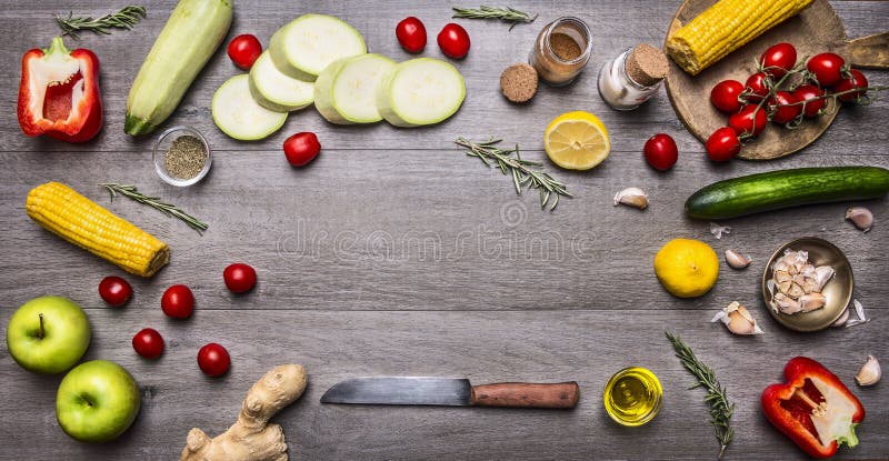 Bestandteile für das Kochen buntes verschiedenes des vegetarischen Lebensmittels Lebensmittel- und Diätnahrungskonzeptplatz des B