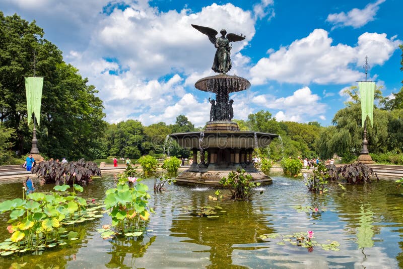 Bethesda Fountain bij Central Park in New York stock afbeelding Bethesda Fountain bij Central Park in New York stock afbeelding