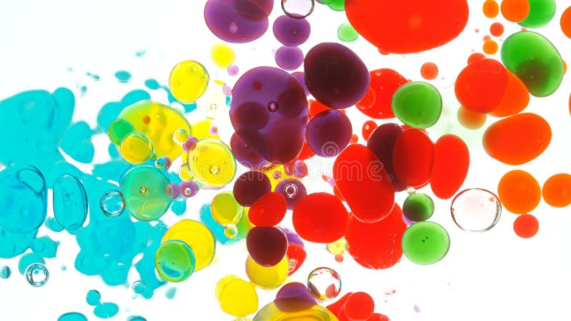 Bewegung des Gefriervorgangs von sich bewegenden Ölblasen lizenzfreies stockbild