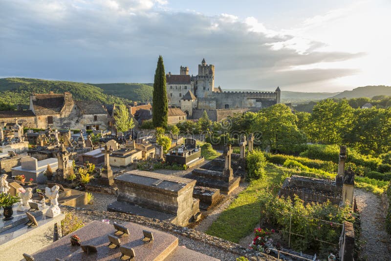 Beynac Chateau & graveyard at Beynac-et-Cazenac & Dordogne River, Beynac, Dordogne, France. Beynac Chateau & graveyard at Beynac-et-Cazenac & Dordogne River, Beynac, Dordogne, France