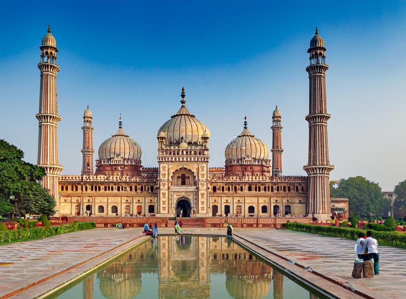 Bhopal : miasto jezior i architektoniczny splendor ilustracji
