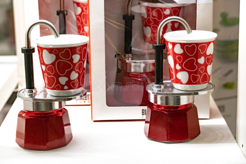Bialetti Mini Express Coffeemaker Editorial Photography - Image of  cookware, emblem: 131075812
