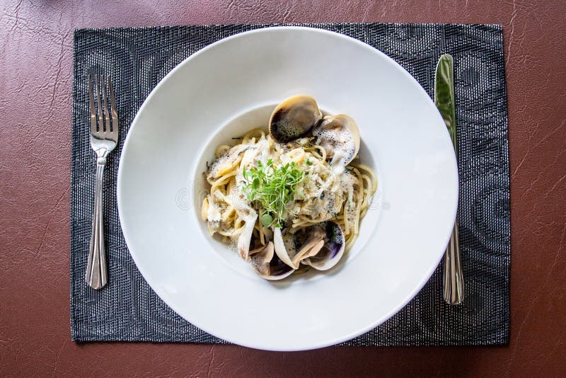Bianco do vongole do alla do Linguine foto de stock Bianco do vongole do alla do Linguine foto de stock