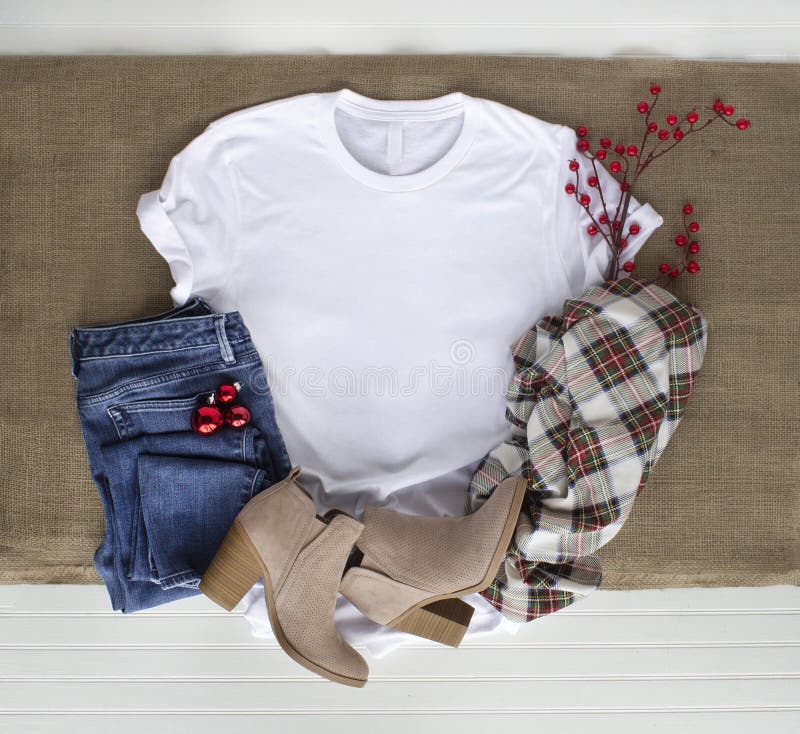 Biała koszulka z mokrej - buty koszulowe z kartonu i dżinsów Świąteczny makijaż