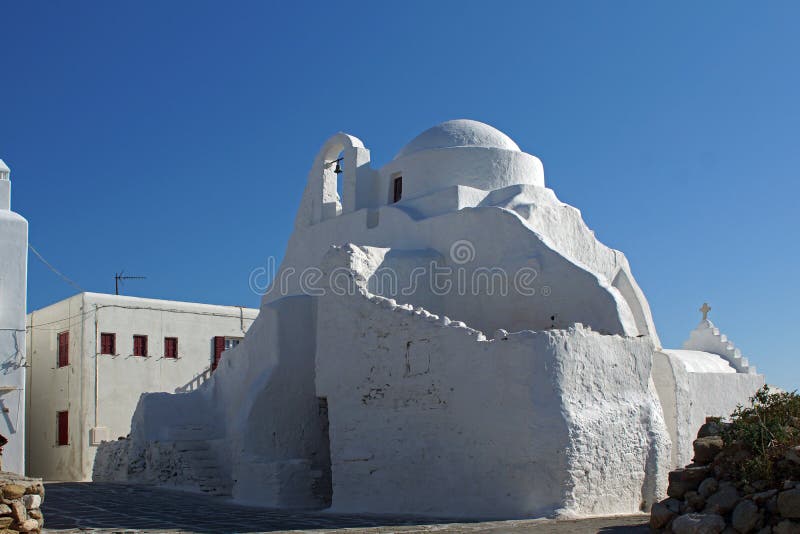 Biały kościół na wyspie Mykonos, Cyclades wyspy zdjęcie stock Biały kościół na wyspie Mykonos, Cyclades wyspy zdjęcie stock