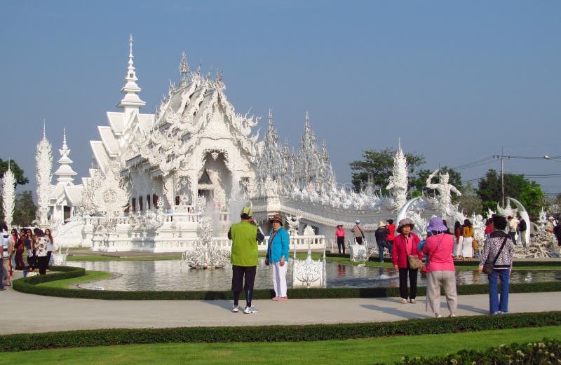 Biały Świątynny Wata Rong Khun in Chiang Raja zdjęcia royalty free