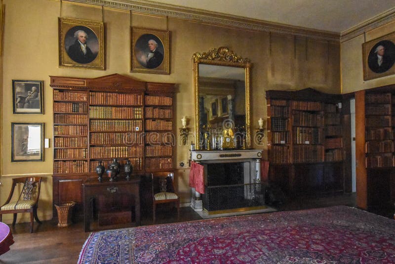 Biblioteca della casa di Saltram a Plymouth Devon