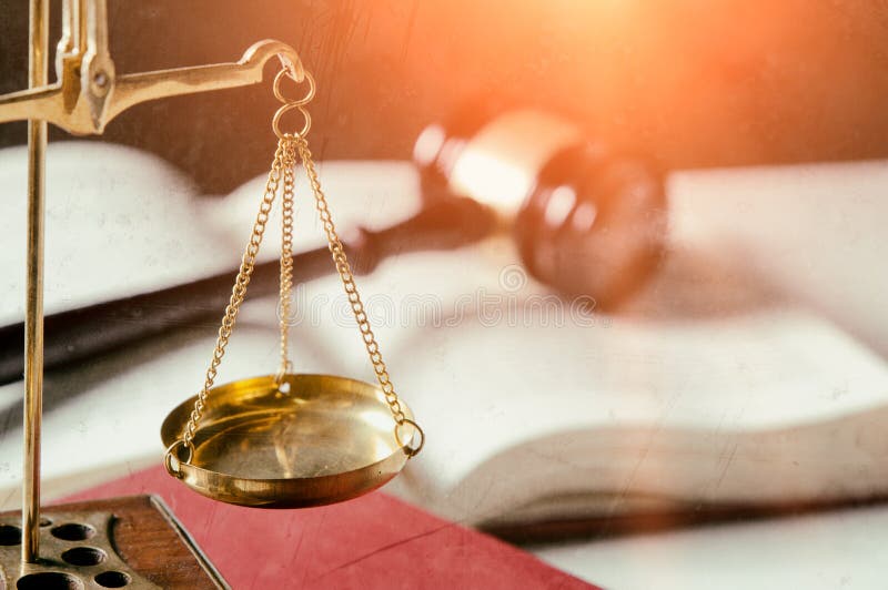 Biblioteca della stanza delle bilancie in tribunale immagini stock