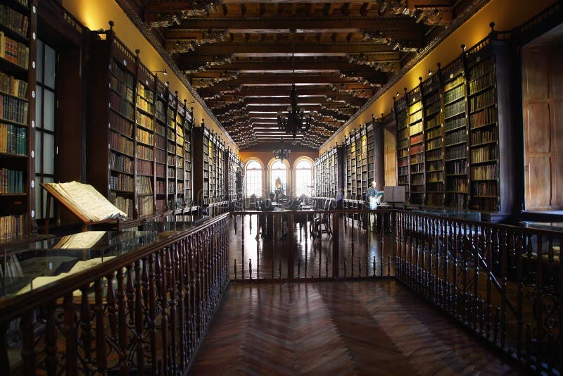 Bibliotecznego woth antyczne książki Santo Domingo klasztor obraz stock Bibliotecznego woth antyczne książki Santo Domingo klasztor obraz stock