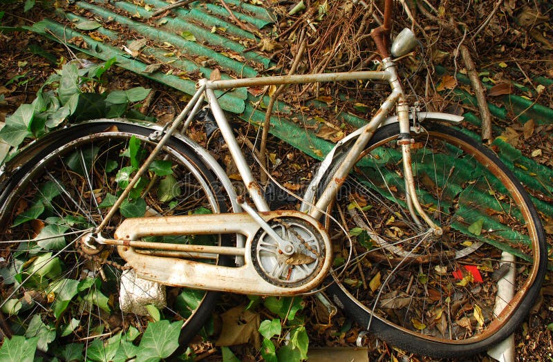 Bicicletta Abbandonata fotografia stock