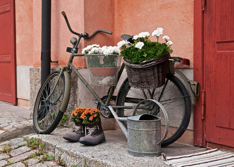 Bicicleta vieja imágenes de archivo libres de regalías Bicicleta vieja imágenes de archivo libres de regalías