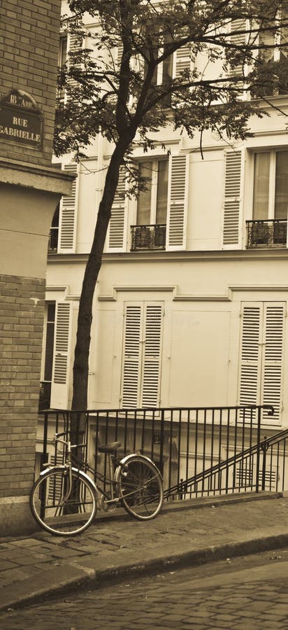 The Bicycle Montmartre