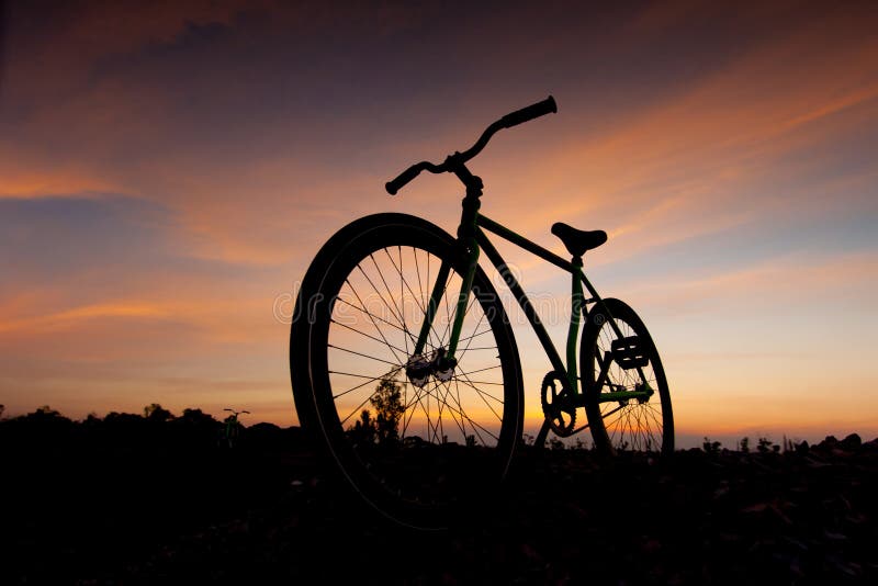 silhouiette et bicyclette