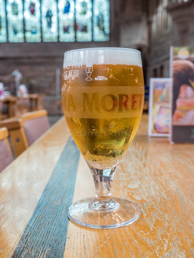 Bier Birra Moretti in Chester stockfotos Bier Birra Moretti in Chester stockfotos