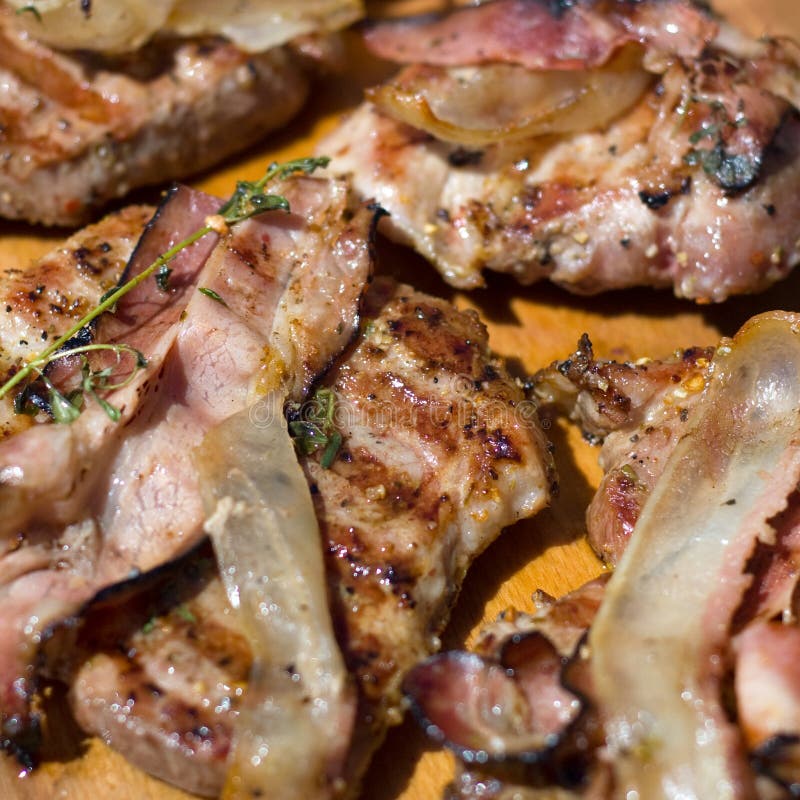 Lard grillé image stock. Image du nourriture, mangez 19156253